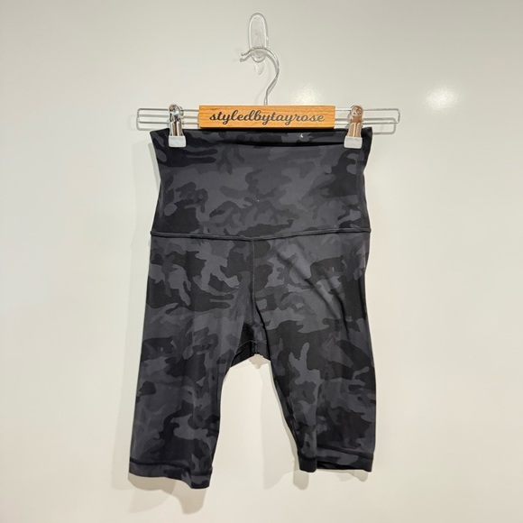 Lululemon Align Super High Rise Short *10" - Picture 4 of 6